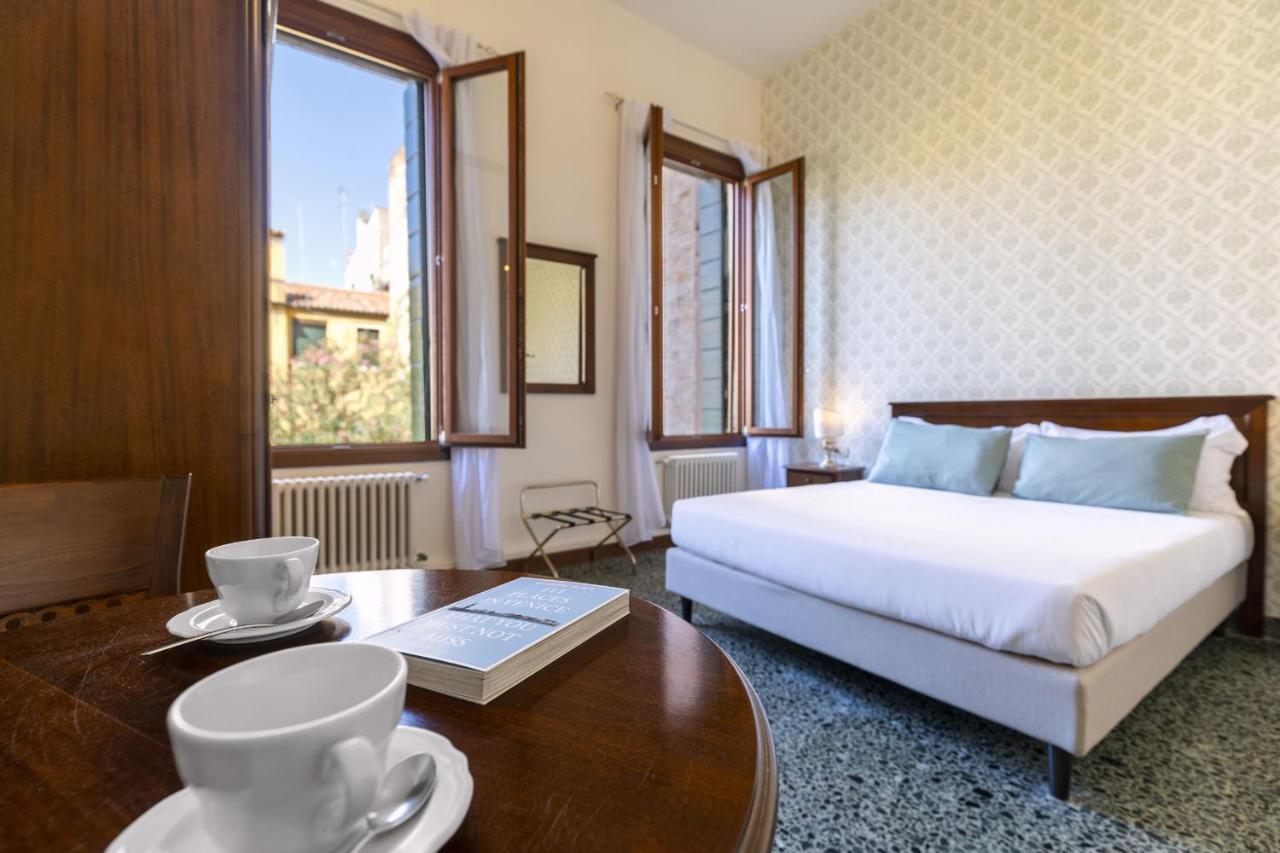 Residenza Centopietre - Dorsoduro Venecia Exterior foto