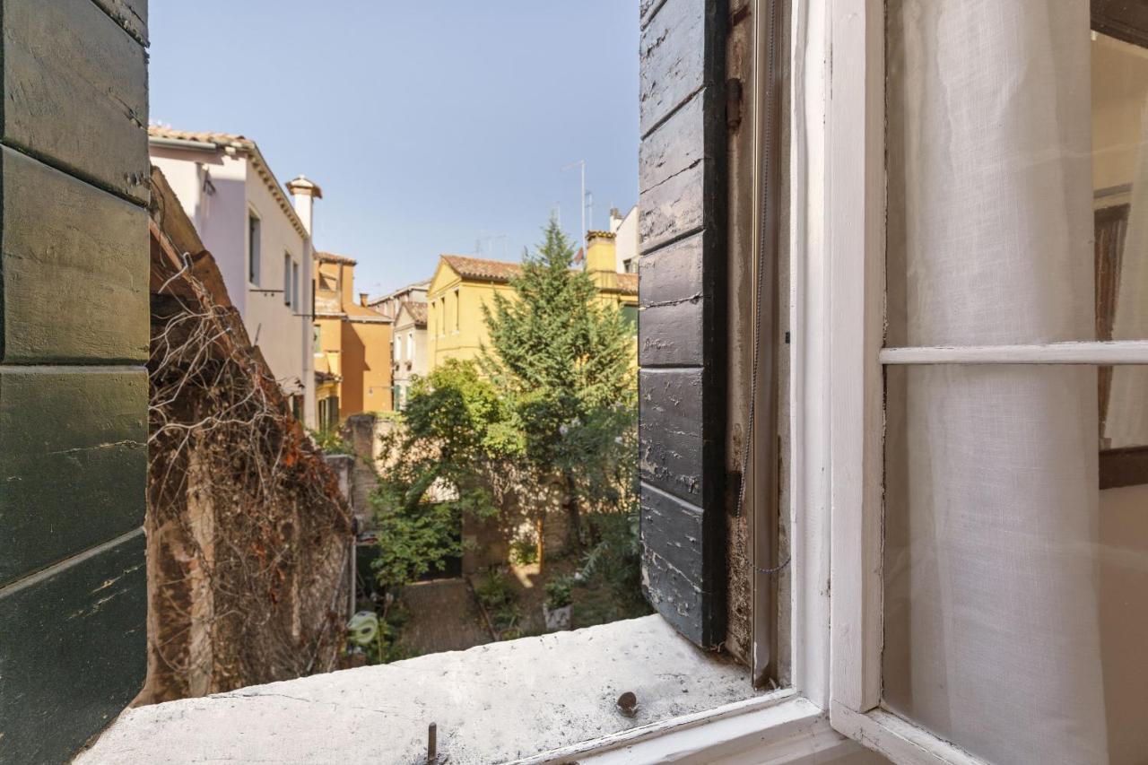 Residenza Centopietre - Dorsoduro Venecia Exterior foto